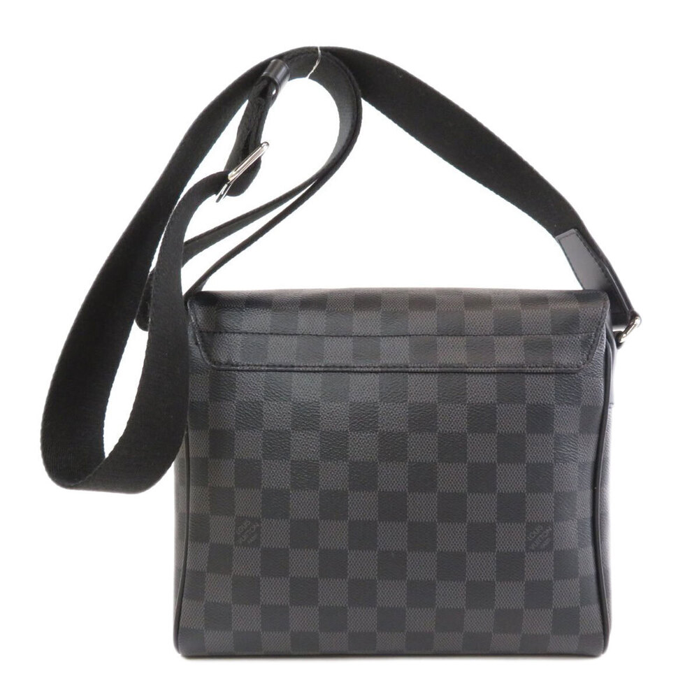 Louis Vuitton District Bag Shoulder Damier Canvas NM Brown